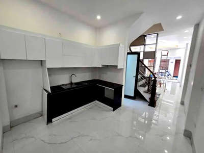 Nhà đẹp phố ngọc thụy 40m2,7 tầng, mặt tiền 4.2m, 10.5 tỷ.long biên.thang máy,kinh doanh,gâra 7 chỗ. 3