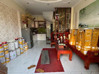 Nhà xây chắc chắn- ngõ ô tô nhỏ - căn góc - thoáng 1