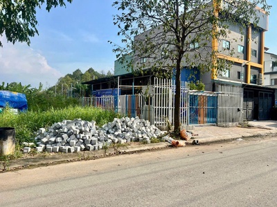 Bán 230m2  10x23m  thổ cư toàn bộ đối diện cánh đồng diều thủ đức, cách ngã tư bình phước 2km 0