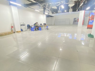 Cho thuê mặt bằng chân đế 5,000m giá rẻ tại chân đế tòa Mipec 299 Tây Sơn, Đống Đa,Hà Nội 3
