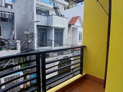 Bán nhà hẻm 116 tân mỹ, quận 7. góc 2 mặt tiền hẻm xe hơi. dt: 5,5 x 16m, 2 lầu 9