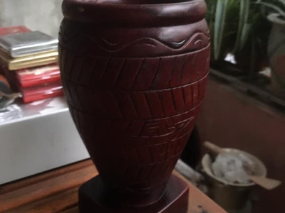 Lọ hoa Chim hạc khắc gỗ, chất liệu gỗ tự nhiên khắc tay hoa văn chim hạc, còn đẹp, kích thước cao 17 1