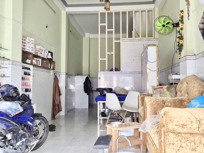 Ngay chợ hiệp thành - nhà 3 tầng - mặt tiền hiệp thành 12 - dòng tiền 6 triệu tháng - nhỉnh 2 tỷ. 0