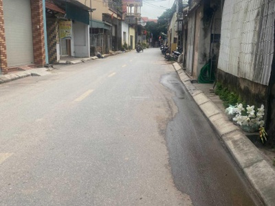 Bán đất liên ninh, thanh trì đường thông xe 7chỗ đỗ 70m2 nhỉnh 4 tỷ. 0