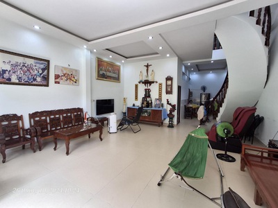 Nhà vuông đẹp chợ an nhơn gv, 87m2, 2 tầng, 6.3x14.3m chỉ 9.x tỷ 1