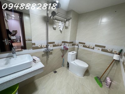 Vip  tây hồ- mặt ngõ ô tô tránh- mt 8m khủng- vừa ở vừa kd cực đỉnh 4
