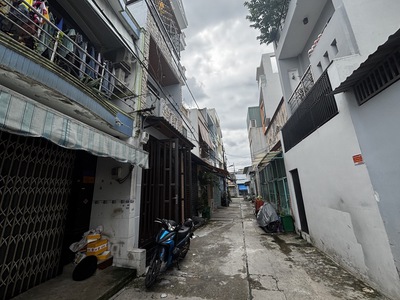 Chiến lược - hẻm xe tải - 3 tầng 4pn - 30m2 - sổ đẹp giá 3.75 tỷ 4