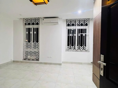 Bán nhà 4 tầng phân lô phố hoàng cầu, đống đa. lô góc 3 thoáng. 50m ra mặt phố. 12.5 tỷ 2