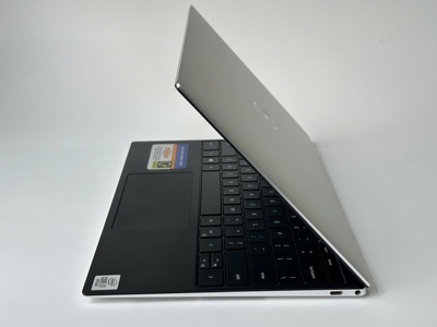 Dell Xps 9300 Core i7-1065G7 / Ram 32GB / SSD 512GB / 13.4 inch FHD  / 1.27Kg 3