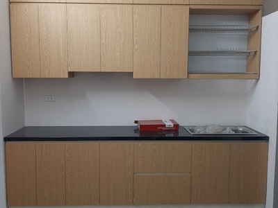 Cho thuê căn hộ tập thể tầng 5 phố yên lãng, láng hạ, 2 ngủ,1 wc, điện nước giá dân 2