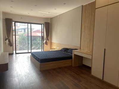 Bán  nhà phùng chí kiên phân lô, gara 7 chỗ thang máy 52m 6 tầng 15.2tỷ 3