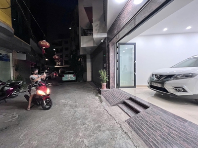 Bán nhà phân lô ba đình oto tránh  ngủ trong nhà thang máy gần hồ tây 65m 5tầng 21.9tỷ 0