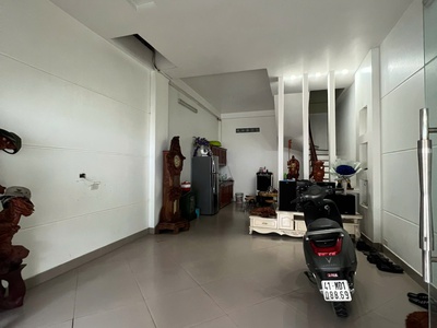 Bán nhà 3 tầng, mặt phố kinh doanh phường trần lãm, tp thái bình 1