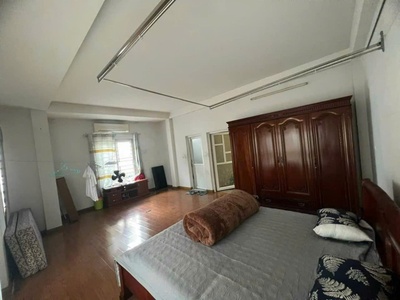 6,8 tỷ nhà 5 tầng đường hoàng hoa thám, quận ba đình - 37/42m2, 5t, mt3,7m, giá chỉ 6 tỷ 8. 1