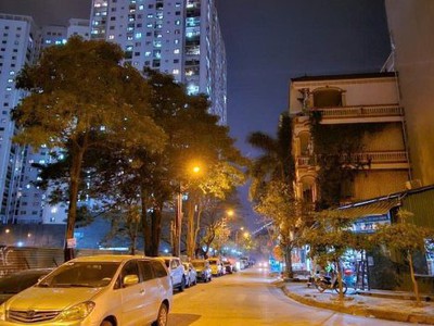 Chính chủ cần bán toà văn phòng tuyệt đẹp- khu phân lô phố hưng thịnh, hoàng mai 4