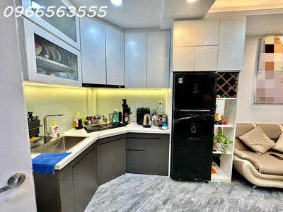 Nhà đẹp- bán nhà bến vân đồn - quận 4- 2 lầu , 2 phòng ngủ-full nội thất - gía chỉ 4 tỷ tl 3