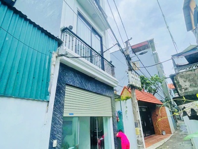Thạch bàn long biên 35 m , 5 tầng - lô góc - dân xây - ô tô đỗ cửa - tặng full nội thất - h.i.ế.m - 1