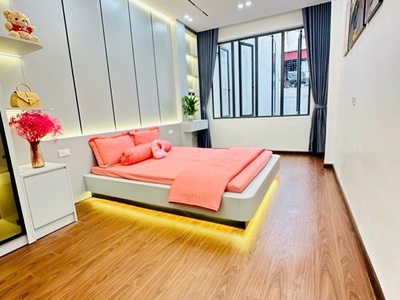 Nhỉnh 5 tỷ - hoàng hoa thám - ngõ thông - nhà đẹp ở ngay - 2 thoáng - 27m 5 tầng 3