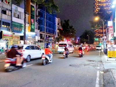 Ngay mặt tiền kinh doanh lê hồng phong-3/2, 64m2, 4 tầng, ô tô trong nhà chỉ 10.5 tỷ 0