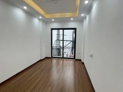 Bán nhà đức giang- long biên,mới- đẹp, 32m2,5 tầng, mặt tiền 4m, 6.4 tỷ. 2