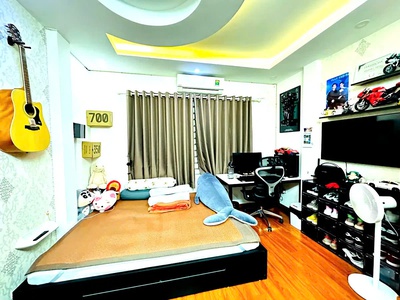 Bán nhà đẹp, phố nguyễn trãi 44m2, 5 tầng, mặt tiền 4m, 8.65 tỷ.kinh doanh, hàng xóm royal. 4