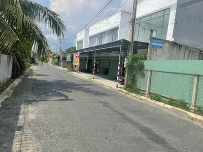 Bán dãy nhà trọ 40 phòng   đã full  , 6 kiot. gía chỉ 20 tỷ. có dòng tiền ổn định, phù hợp đầu tư 1