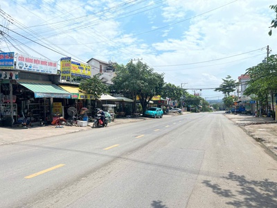 Nhà kế MT Nguyễn Thị Tươi, DT:10 x 26 Chỉ 6.2 Tỷ Tân Bình, Dĩ An, Bình Dương 1