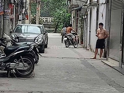 Cần cho thuê nhà 55m2 x 3 tầng ngay ngã 3 xa la, hà đông 4