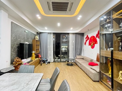 Xuân la-tây hồ, nhà 54m2 x5 tầng, mặt ngõ kinh doanh tốt ,thang máy nhập khẩu, ô tô vào nhà 3