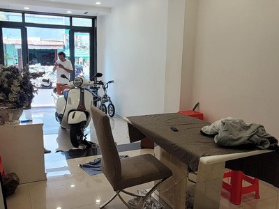 Chỉ 13 tỷ 68 có nhà mặt tiền nguyễn văn đậu bình thạnh-thang máy-5 tầng-3.2x15- 6p 1