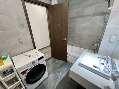 Cho thuê căn hộ 1 p.ngủ riêng biệt  45m2  tại Vinhomes Marina. 4