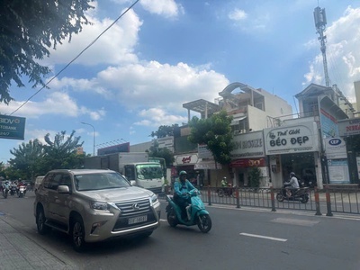 Bán nhà gò vấp- quang trung, 65m2   4 16.5m , nhà 2 tầng, hxh, ngay vincom,2 mặt hẻm, 5.85t 1