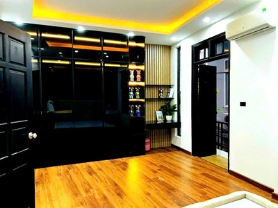 Bán nhà xuân thủy gần phố, bagac tận cửa, nhà dân xây, sổ đỏ hoa khôi. 1