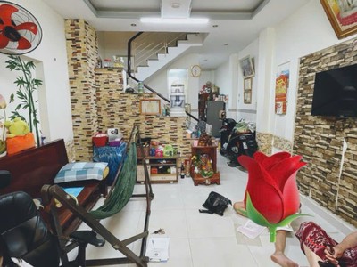 Nhà kinh doanh - đoàn văn bơ - quận 4- 44m2- ngang 4m - 4 tầng - giá bán 9 tỷ tl 0