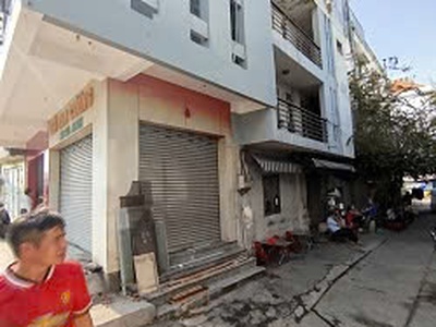 Cho thuê nhà nguyên căn trung tâm mặt tiền đường võ văn kiệt, phường 10, quận 5 1