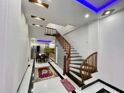 Cần Bán Gấp Căn Nhà Full Nội Thất Ở Đa Sỹ HĐ,Ngõ Thông,Taxi Đỗ Cửa.Giá 7,65Tỷ Có TL 1