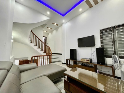 Cần Bán Gấp Căn Nhà Full Nội Thất Ở Đa Sỹ HĐ,Ngõ Thông,Taxi Đỗ Cửa.Giá 7,65Tỷ Có TL 3