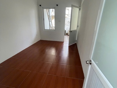  đống đa - nhỉnh 5 tỷ- gần phố - nhà đẹp - full nội thất sịn - ở luôn      ngõ toàn thắng 4