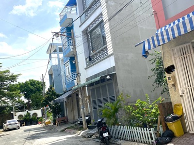 Nhà 4 Tầng, 82M2  4.5 X 19  , ÔTÔ Ngủ Nhà, Gần Nguyễn Duy Trinh, PHÚ HỮU, Q9, NHĨNH 6 TỶ 4