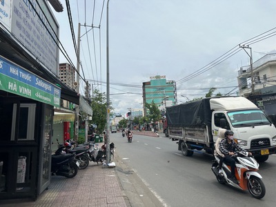Mặt tiền kinh doanh đường huỳnh tấn phát phú thuận quận 7, 327m2 nhà 3 tầng ngang 8m, 51 tỷ 2
