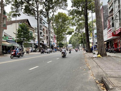 12.5tỷ còn tl,mặt tiền đoạn đẹp đường nguyễn biểu quận 5 giáp quận 1 1