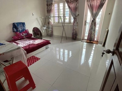 Mặt tiền ngay chợ - phường 10, q.6, 4 x16m - 4 tầng mới ở ngay - hơn 9 tỷ 4