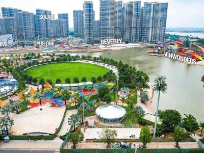 Bán căn 2pn giá 2ty2 có nội thất vinhomes grand park 3
