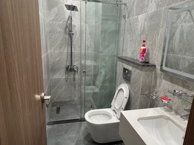 Nhà đẹp 3tầng ngô chí quốc bình chiểu thủ đức dt 51m2 4,8x12 chỉ nhỉnh 3tỷ ở ngay 4