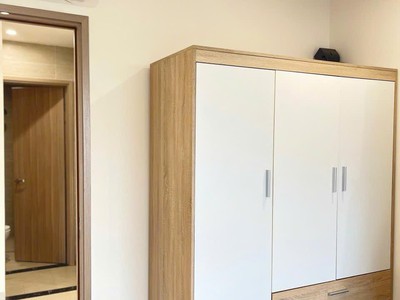 Bán căn 2pn giá 2ty2 có nội thất vinhomes grand park 4