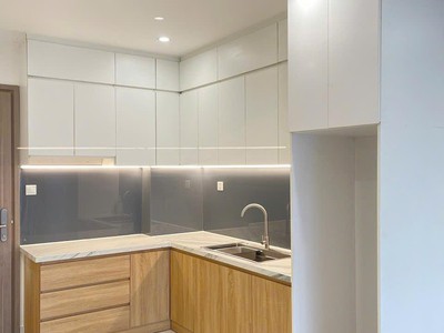 Bán căn 2pn giá 2ty2 có nội thất vinhomes grand park 1