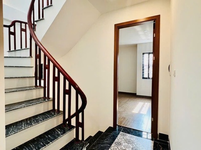 Bán nhà mặt phố nguyễn văn cừ - long biên, hà nội - 51m , 5 tầng, mặt tiền 4,6m, giá 8,9 tỷ 2