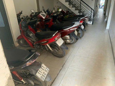 Bán dãy trọ doanh thu cực tốt sau lưng Đại Học Kinh Tế 600m2 sử dụng. 1