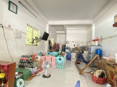 Giá chốt 1 tỷ 750, tiện kinh doanh, dãy trọ Bình Dương, cho thuê 6tr/tháng 4
