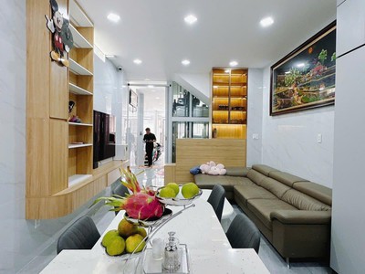 -bán nhà đẹp mặt tiền nguyễn biểu q5 giáp q1,76m-4lầu có thang máy ôtô ngủ nhà 1